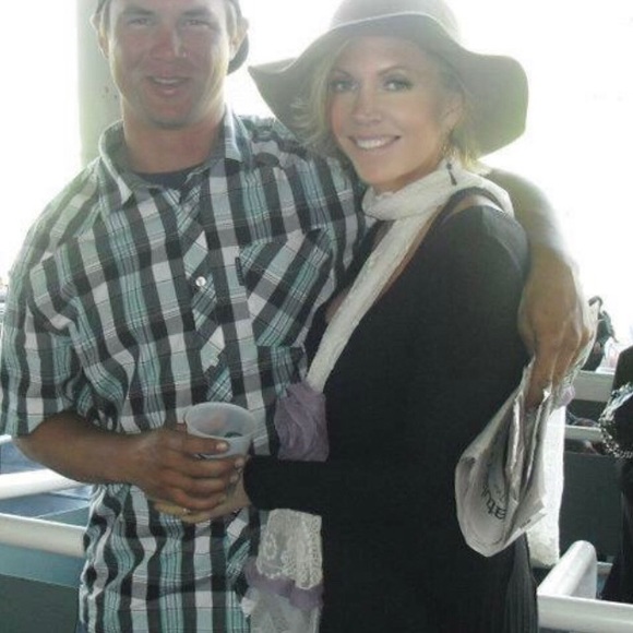 Meet your Posher, Kitty - Picture 7 of 17